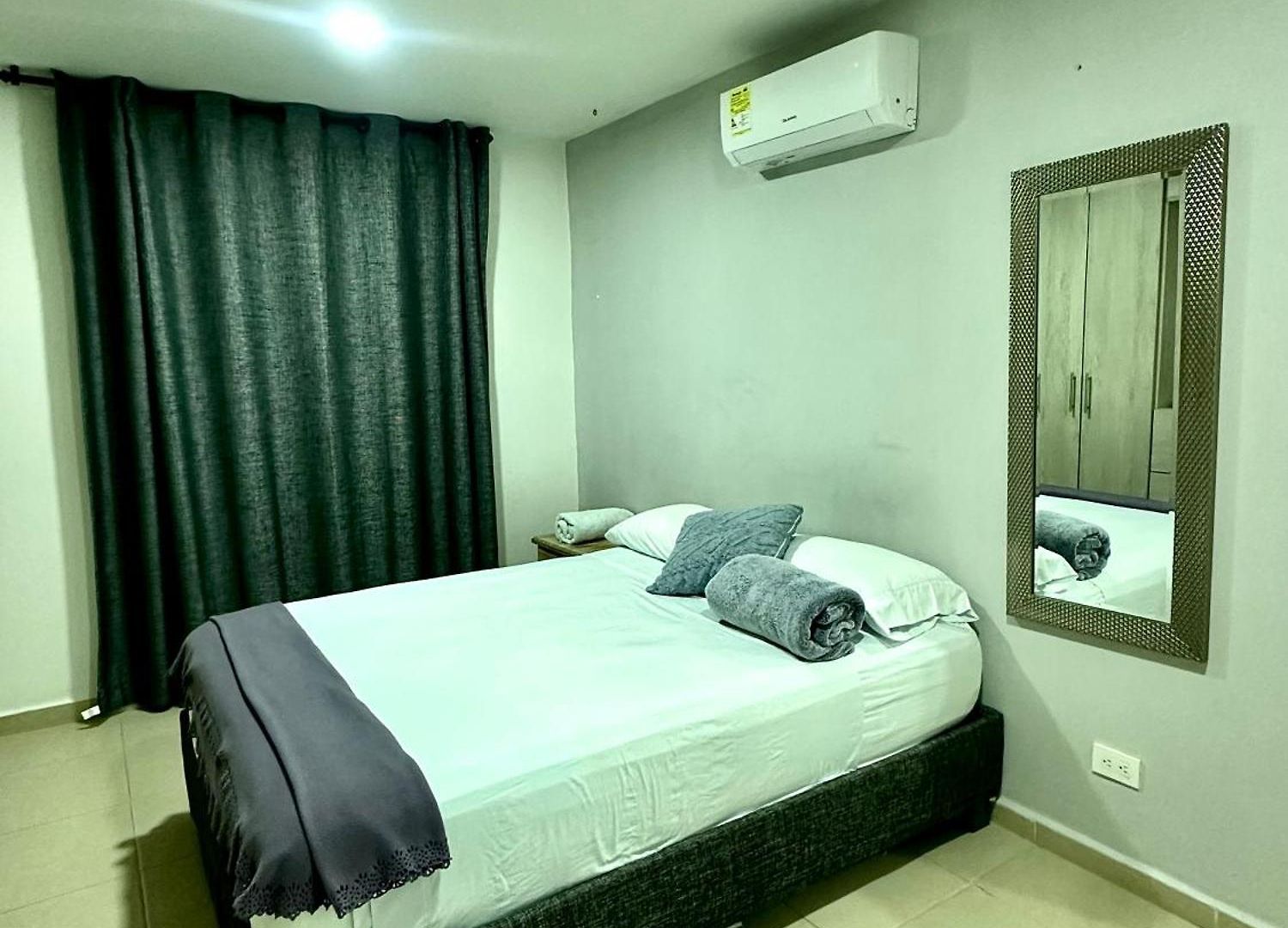 Amoblado En Cartagena, Cerca Al Aeropuerto Y Al Centro Historico Apartamento