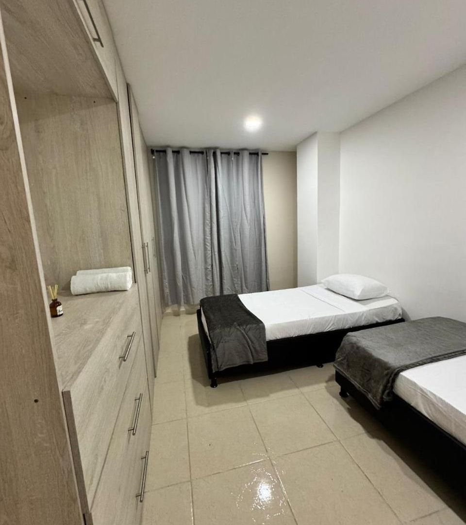 Apartamento Amoblado En Cartagena, Cerca Al Aeropuerto Y Al Centro Historico *