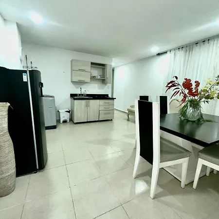 Amoblado En Cartagena, Cerca Al Aeropuerto Y Al Centro Historico Apartamento *