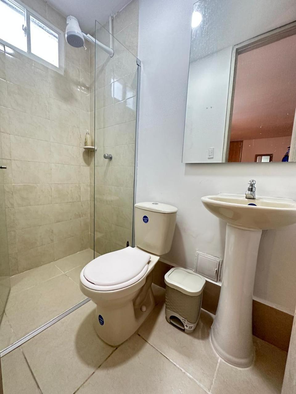 Amoblado En Cartagena, Cerca Al Aeropuerto Y Al Centro Historico Apartamento